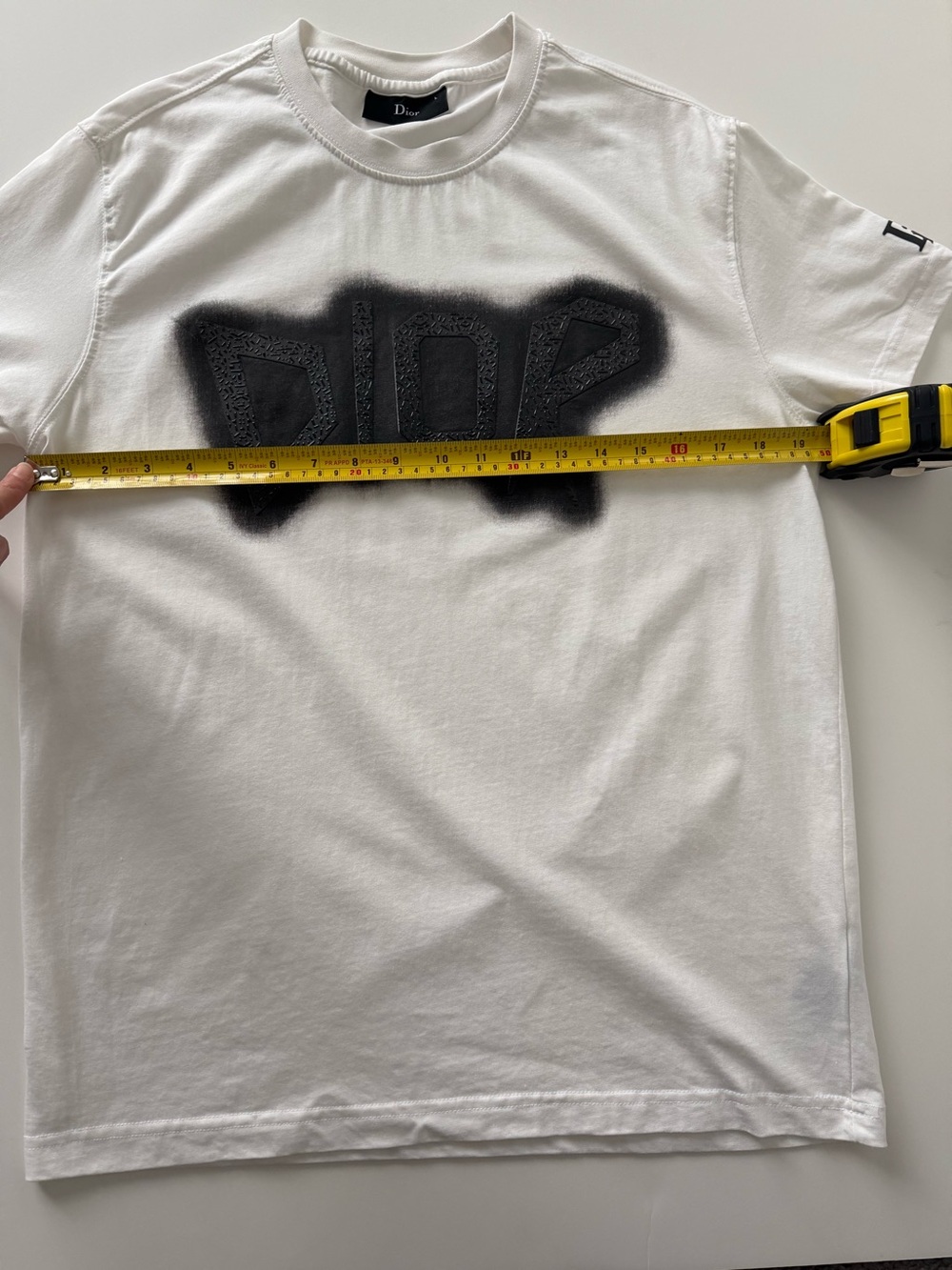 Dior White T‑Shirt with Black Graffiti Logo Sz L - Picture 5 of 8